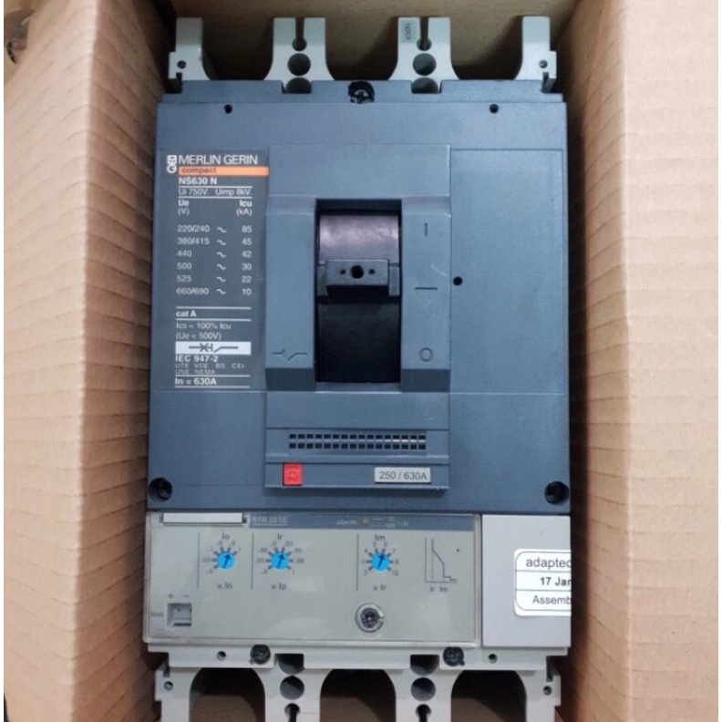 MCCB NS630N 3P 630A MERLIN GERIN