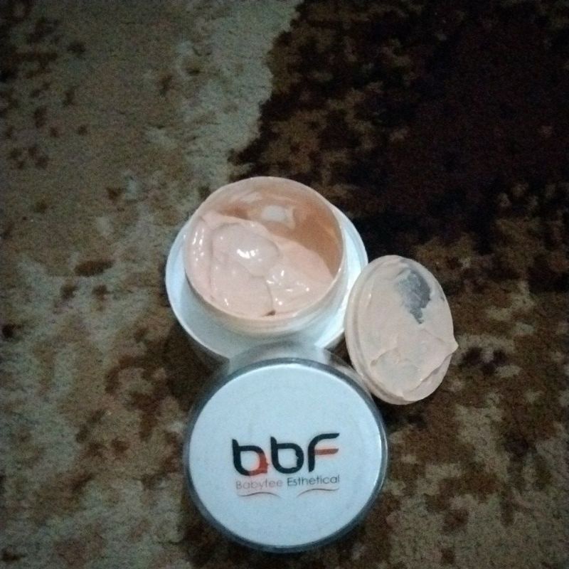 BBF sunscreen  glowing Cream aman