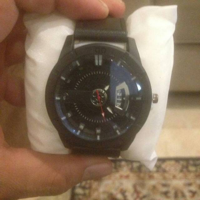 Jam tangan Quicksilver