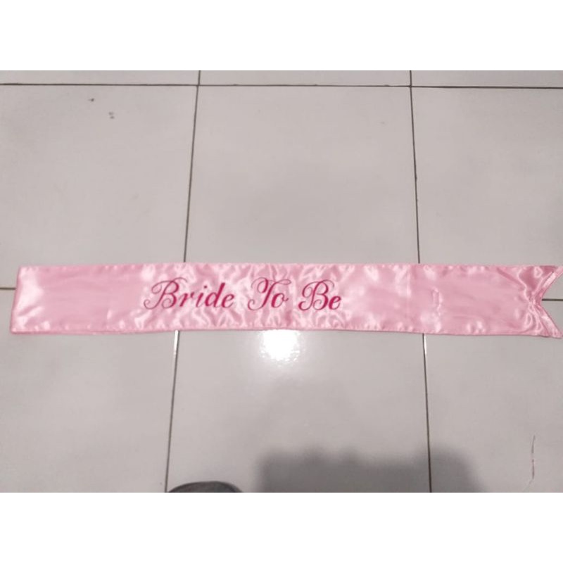 SATU HARI JADI SELEMPANG / SASH WISUDA BAHAN SATIN TANPA LIST