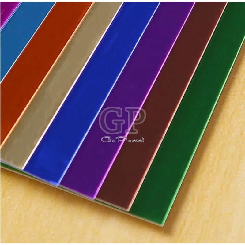 ( 5 Lembar ) KERTAS METALIK - KERTAS KADO PREMIUM METALIK - GIFT WRAPPING PAPER METALLIC / MENGKILAP / SHINY MERAH BIRU HIJAU EMAS UNGU PERAK / SILVER GOLD RED BLUE GREEN PURPLE / DIY / VINTAGE CLASSIC