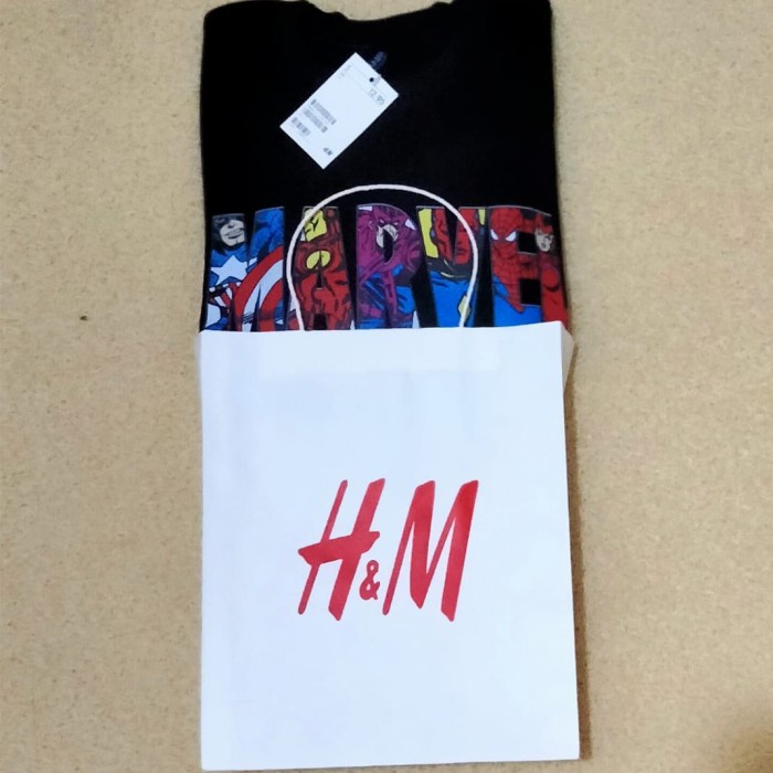 

READY COD SWETER CREWNECK H*M MARVEL FREE PAPERBAG - Hitam TERLARIS
