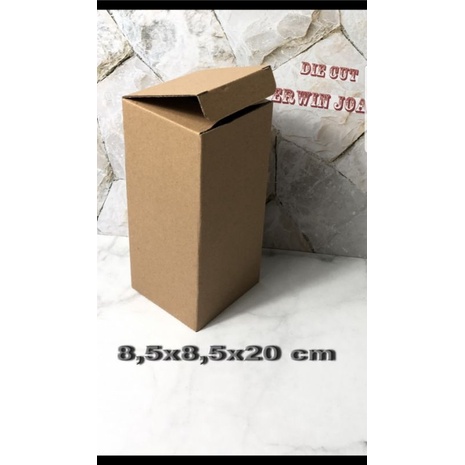 

Kardus Box uk. 8,5x8,5x20 cm Kotak Karton Die Cut botol