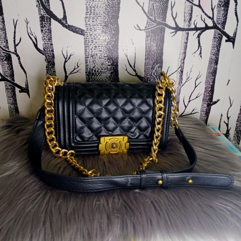 preloved  Ala Chanel boy