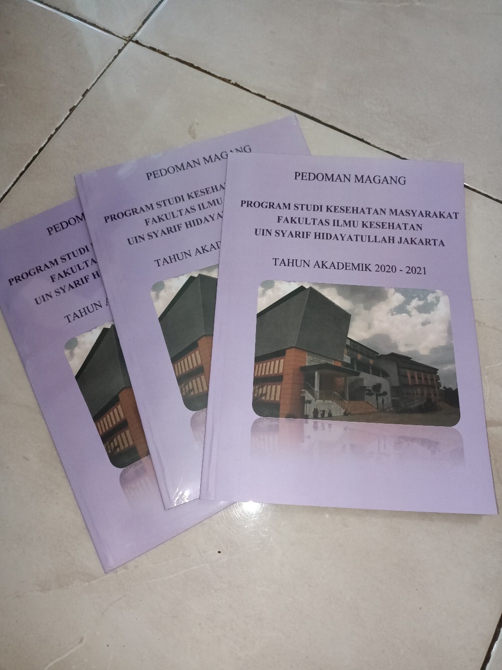 Jasa Cetak Buku- Dokumen Hvs Hitam Putih 28-104 Halaman (incld. Cvr 210 Glossy/doff Tanpa Wrapping)