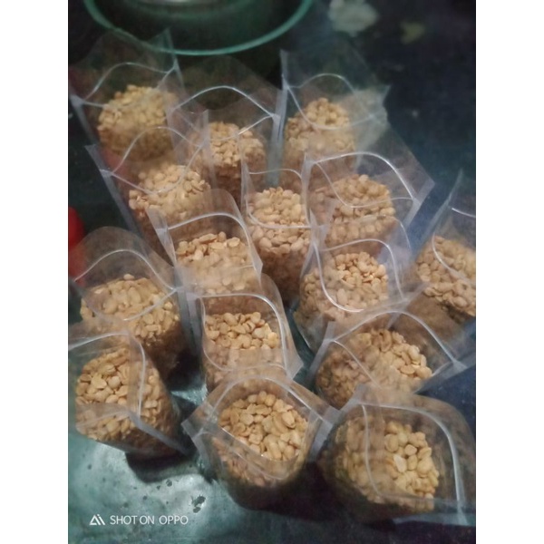 

kacang bawang tepung