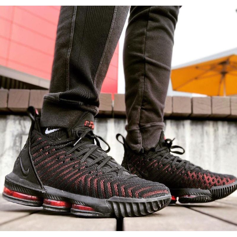 fresh bred lebron 16