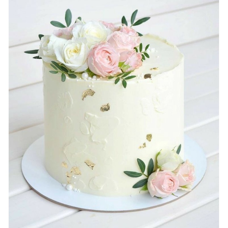 

birthday cake//tinggi dan elegan