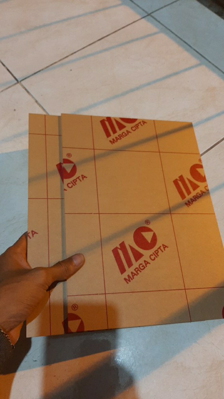 Akrilik Lembaran 4mm Uk. A4 / Akrilik Bening / Marga Cipta / Acrylic