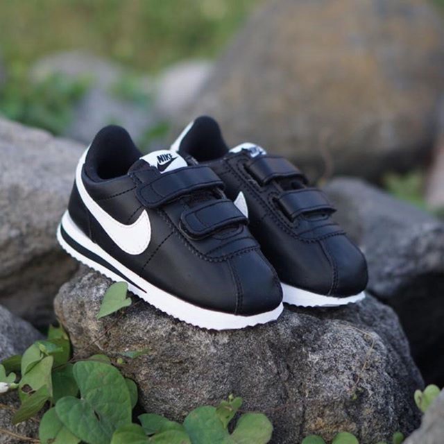 nike cortez kids white