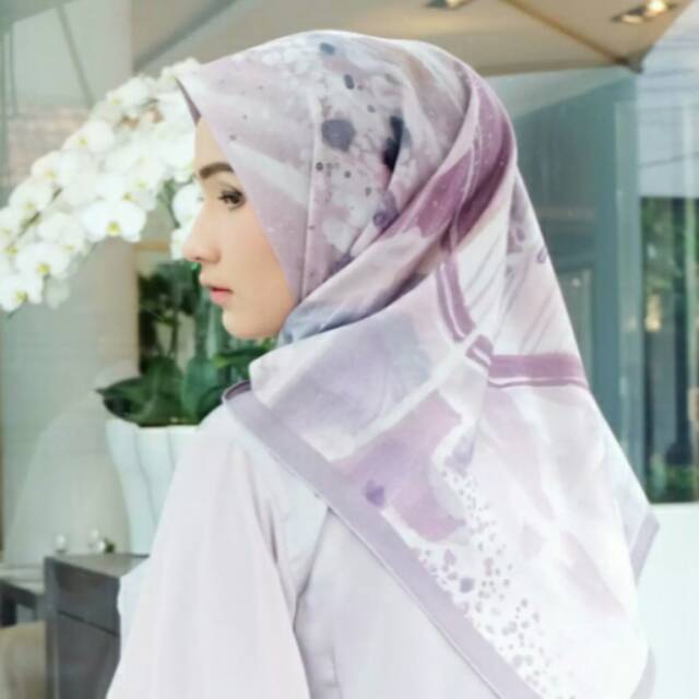 Binar Scarf Vanilla Hijab