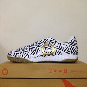 Sepatu Futsal Ortus Eight Jogosala Shock Wave White Black 11020069 Original BNIB