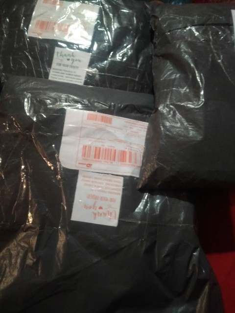 Grosir Terlaris Serut Genes Jelita Tunic Navbor Yelbor Whitbor Creambor Tunik Batik Modern Hrb030