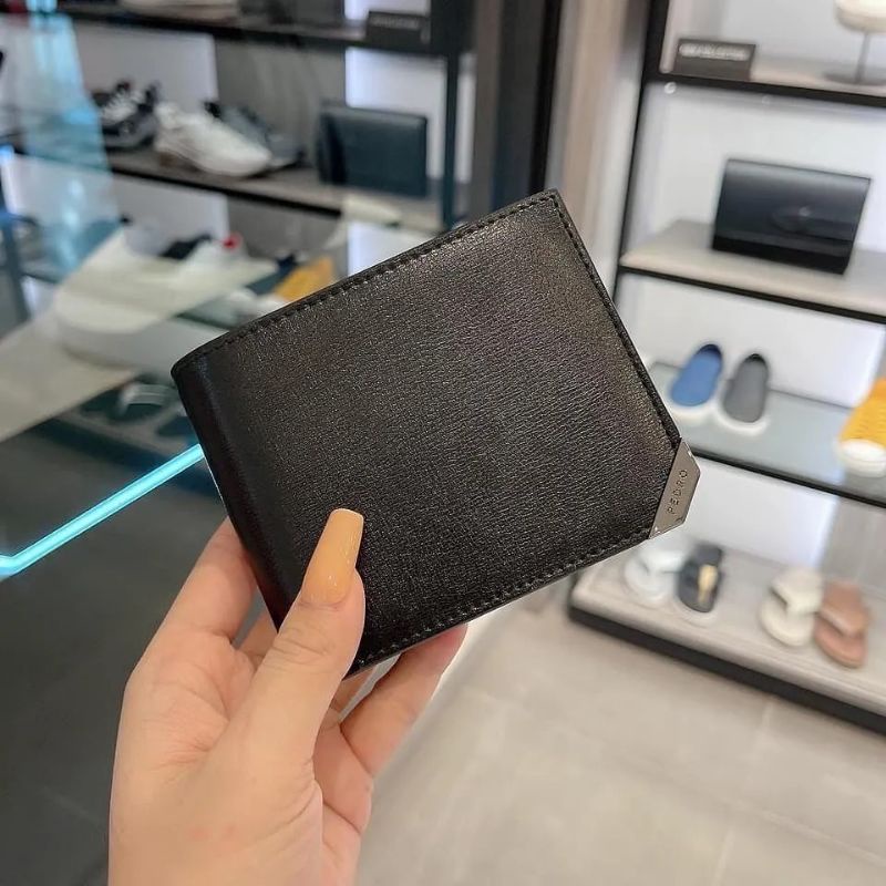 9.9 SALE | PDRO Men Textured Leather Bi-Fold Wallet with Flip