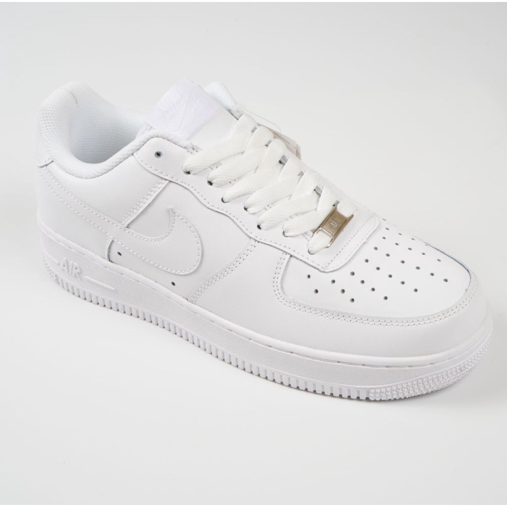 stores that have air force 1