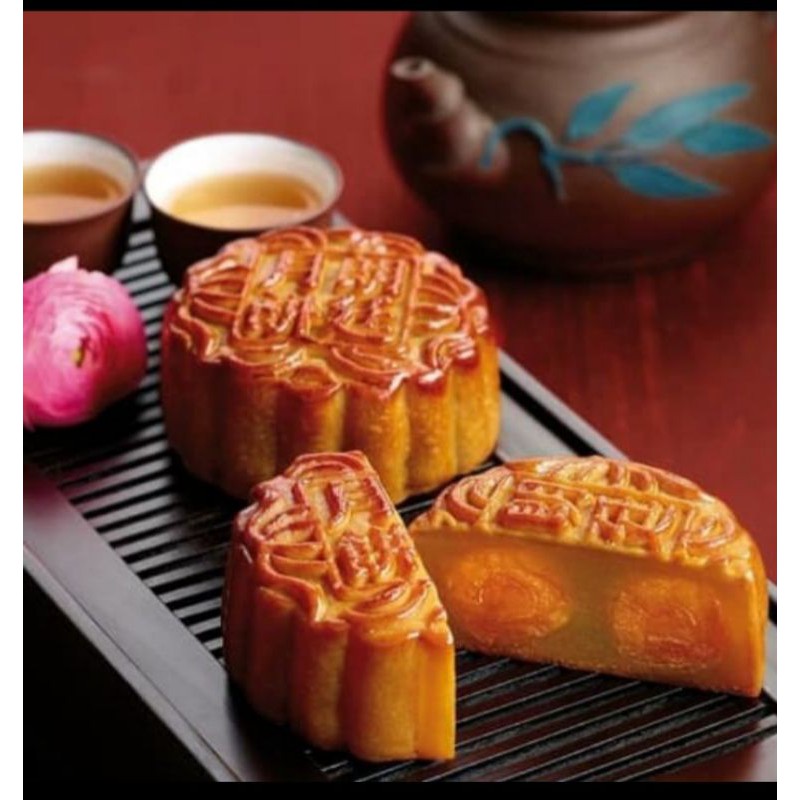 

Moon Cake(Ho Pheng) rasa teratai/lotus telur 1