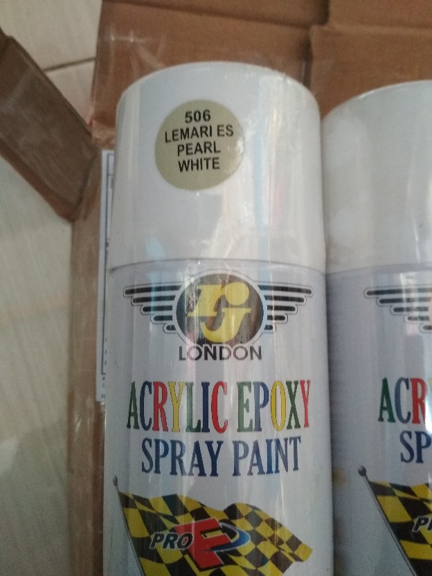 Rj London 300cc,lemari Es Pearl White (506),cat Semprot Spray Paint