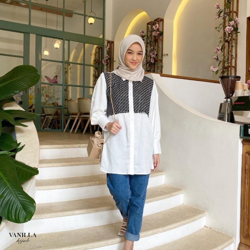 Blouse by Vanilla Hijab
