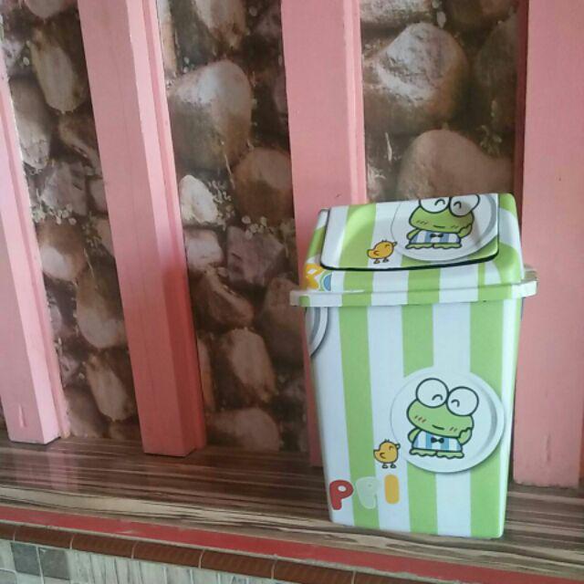 Ready Stok / Bisa Cod/ Tempat Sampah Karakter 10 Liter Tutup Goyang (handmade)