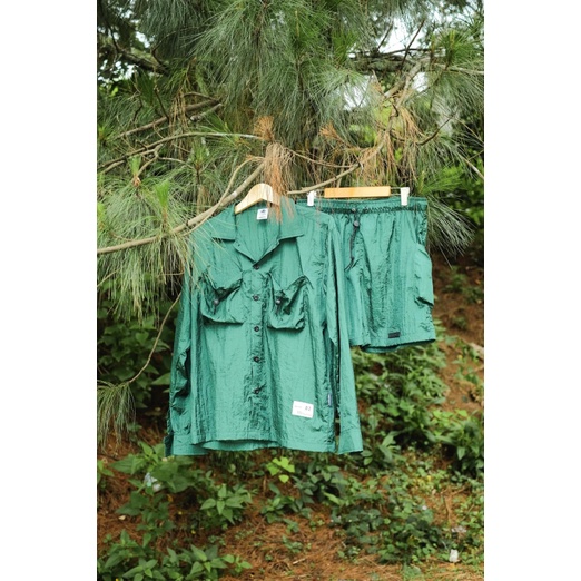 JAVAJONES One Set Nylon Shirt and Shorts Green Bottle | Kemeja Pria Wanita