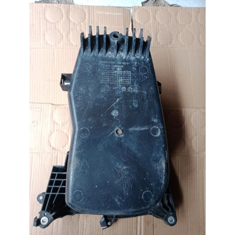 BOX BAGASI HELEM BEAT DIGITAL K81 / BEAT ECO K81/ ORIGINAL