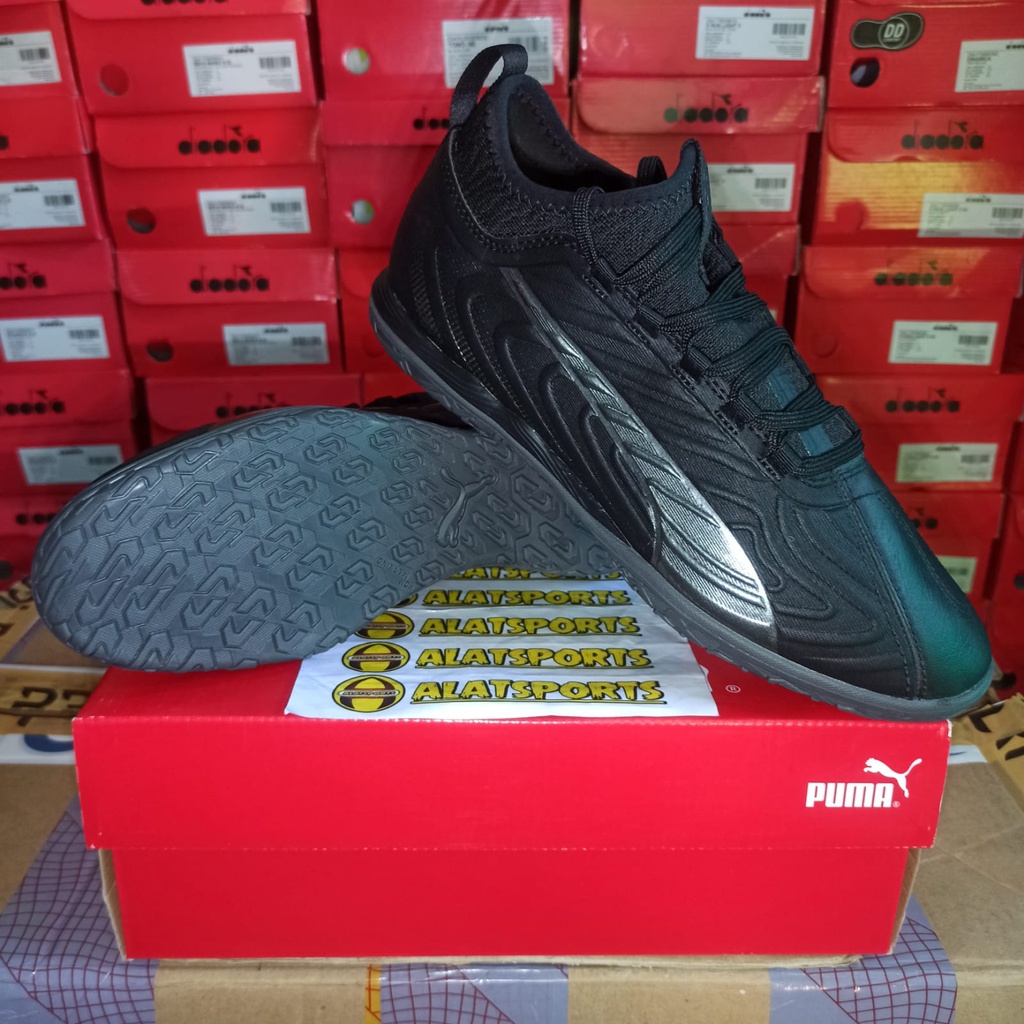 Puma One 20.3 IT 105829-02 Black Sepatu Futsal Pria Original