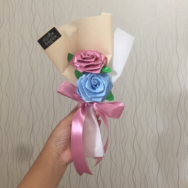 

Buket Bunga Pita Satin