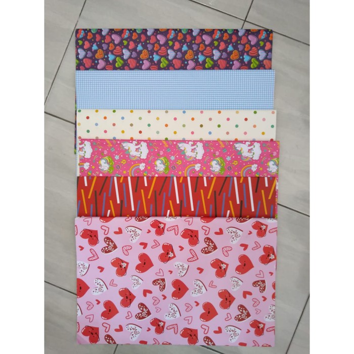 

Kertas Kado Motif Acak Ukuran 50X60Cm Motif Acak