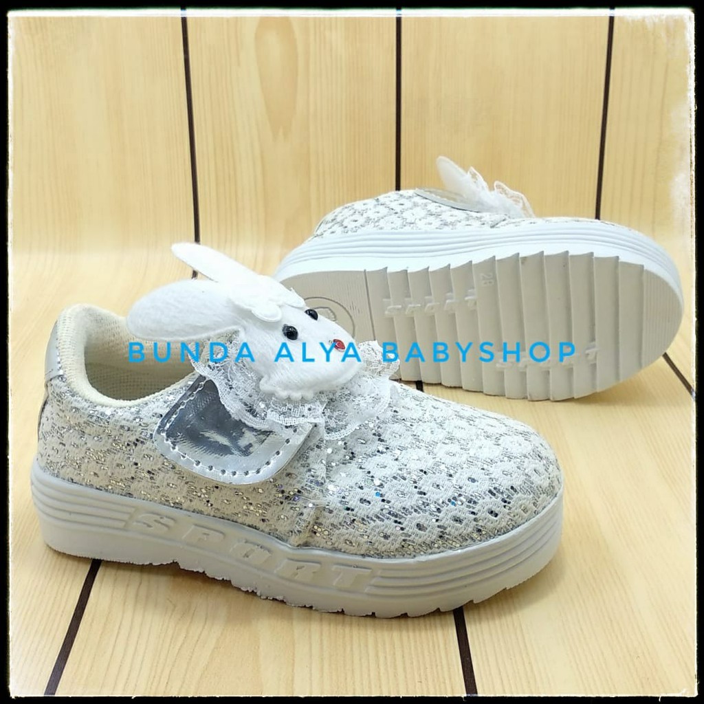 Sepatu Anak Perempuan Umur  4 Tahunan Boneka Kelinci PUTIH - Sepatu Anak Cewek TK PAUD Size 29 - 30