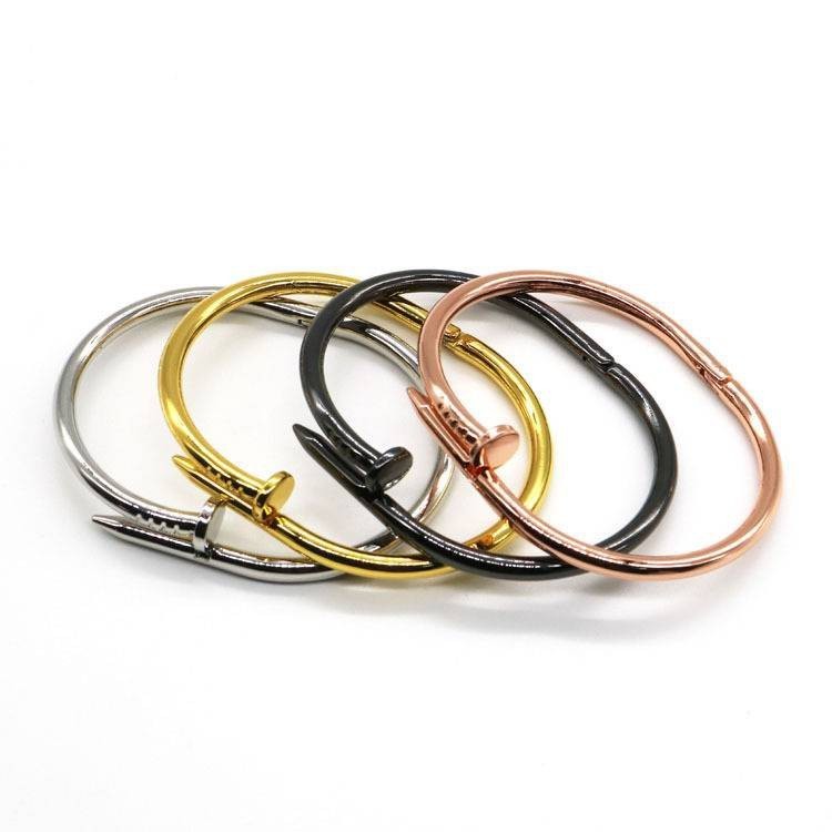 Gelang Bangle Pria Wanita Desain Paku Ukuran Adjustable Gelang Bangle Pria Wanita Desain Paku Ukuran Adjustable