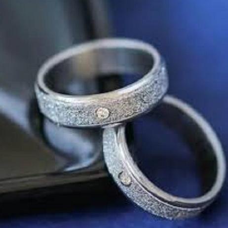 Langsung Kirim COD KK!!! CINCIN Kawin Pasir Mata Silver Dapat 2 pcs Dan Free Box Cincin Model Love B