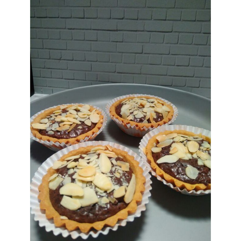 

Pie Brownies Coklat Almond Isi 4 pcs