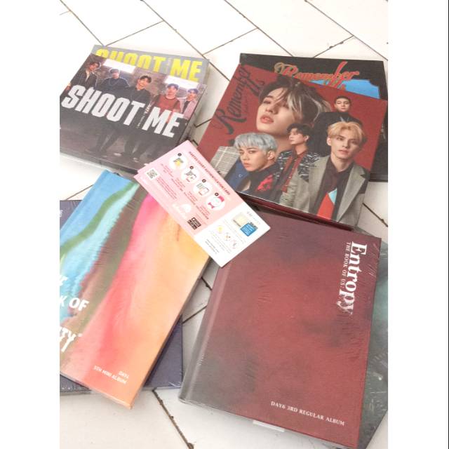 ALBUM DAY6 SEALED & ALBUM ONLY