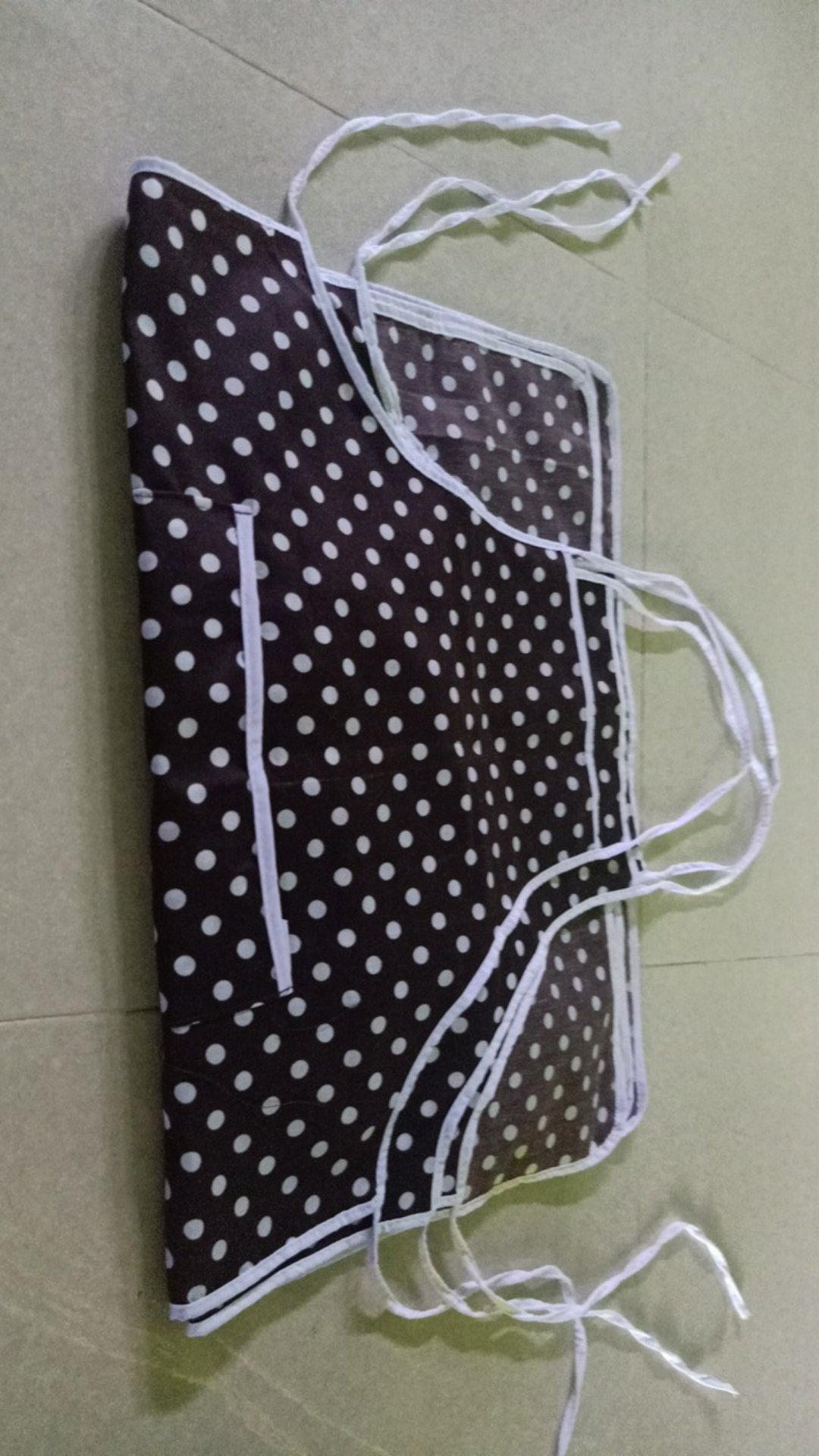Celemek/apron/polkadot