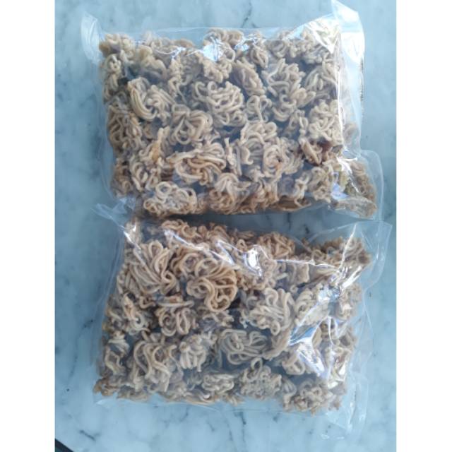

Kerupuk Pattola Ikan Tengiri Kualitas Istimewa Camilan Khas Madura Sumenep (Free Kardus)