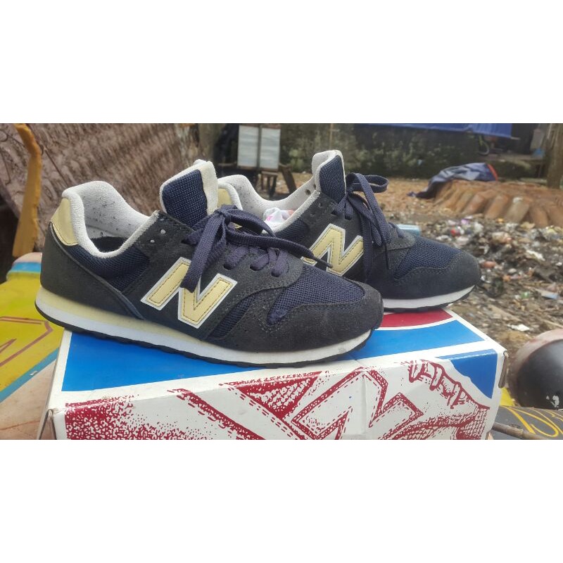 New balance 373