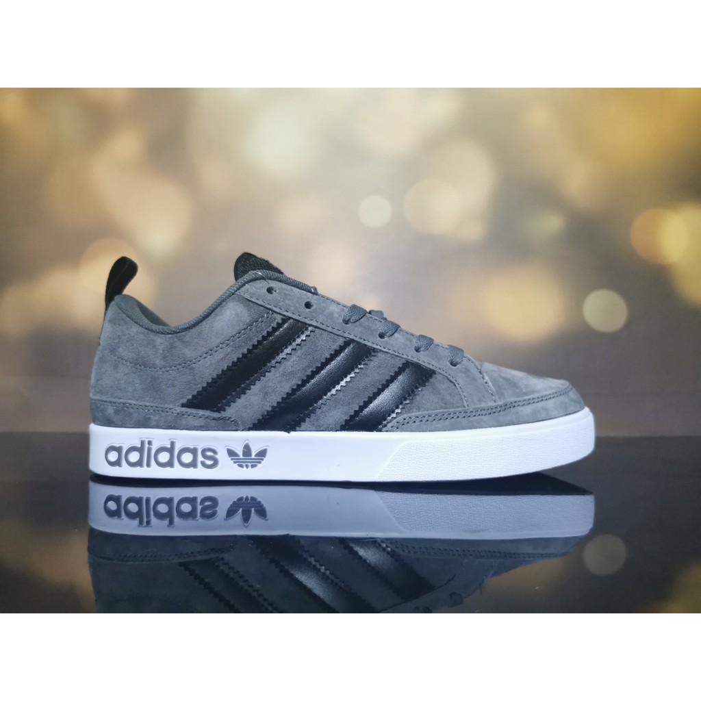 Sepatu Sneakers Desain Adidas Gazelle Warna Biru Navy Sepatu Sneakers Desain Adidas Gazelle Warna Biru Navy