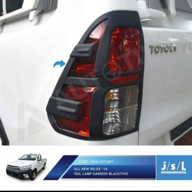 Garnish lampu belakang Toyota all new Hilux/ tail lamp garnish Hitam &amp; Chrome jsl