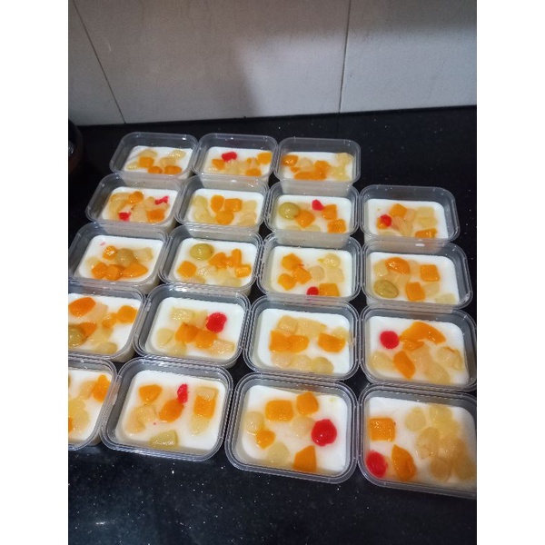 

Puding susu sutra lembut cocktail koktail buah