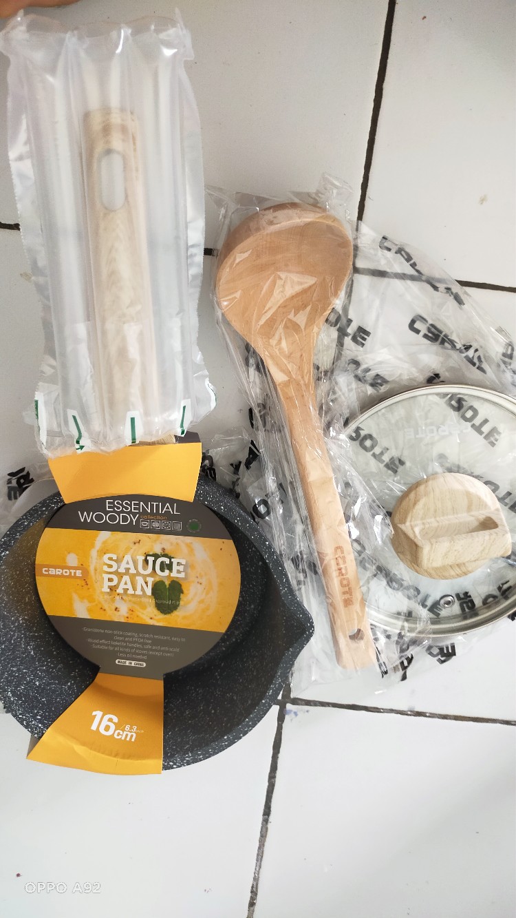 Carote Essential Woody Panci Susu Anti Lengket 16/18cm  Lengkap Dengan Tutup