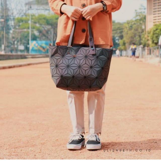 Tas Wanita Elizabeth
