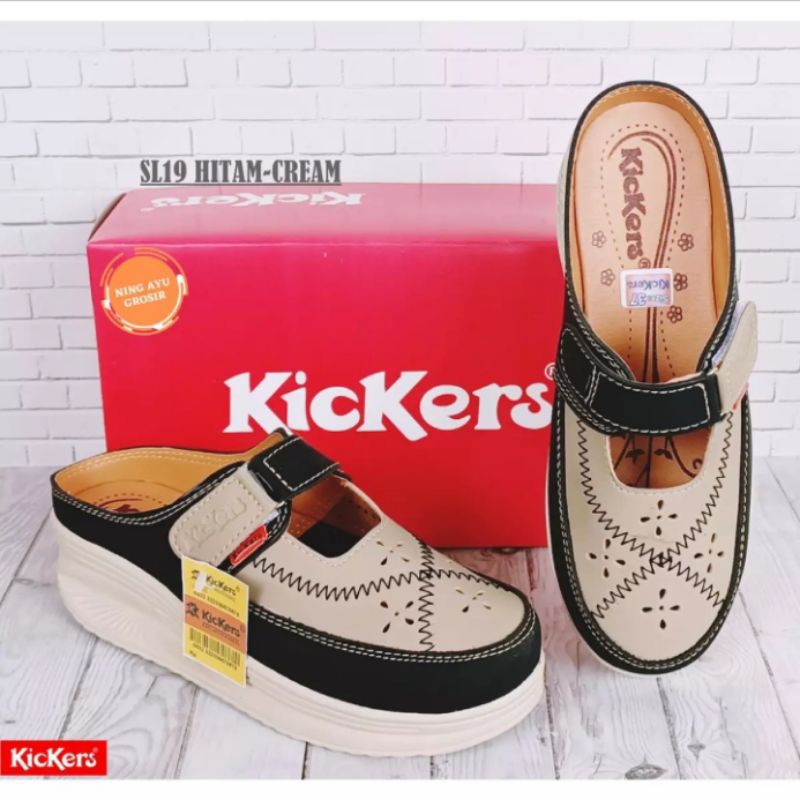 Sandal wedges kickers saldal slop kickers kode SL 19