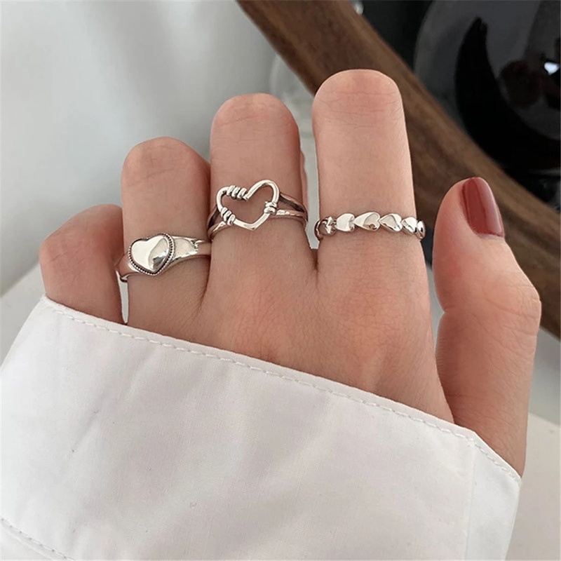 3pcs / Set Cincin Jari Bentuk Hati Bahan Logam Gaya Vintage Punk Untuk Wanita