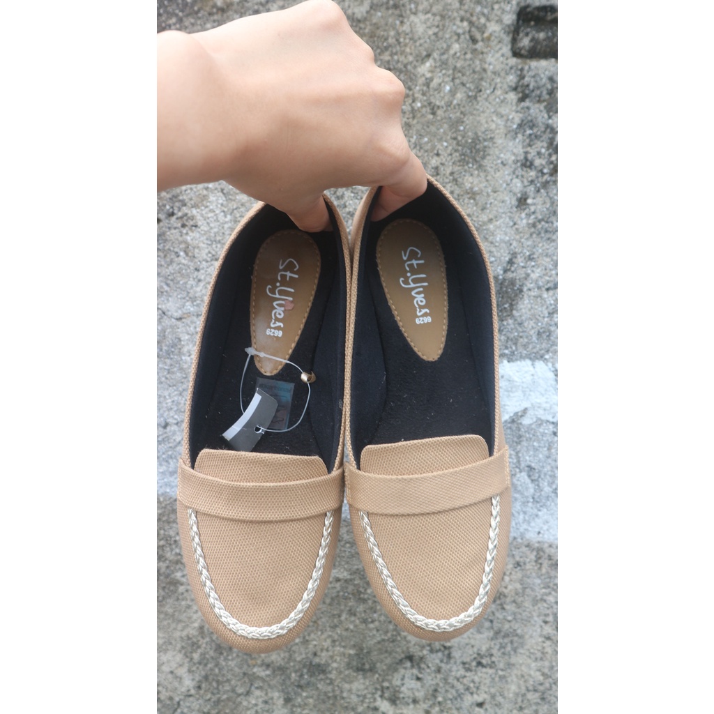 Sepatu St. Yves Flatshoes
