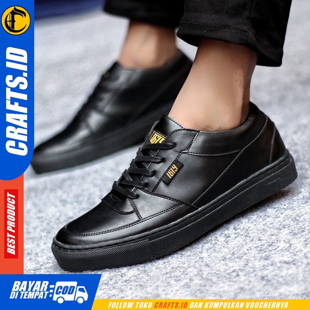 Sepatu Sneakers Pria Sepatu Casual Pria Kulit Pu Sepatu Kerja Kuliah Kondangan Sepatu Hitam Pria CRAFTS ROBERTZ