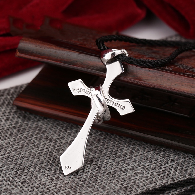 [Ready Stock]Fashion Personality Cross Men's Pendant Thai Silver Black Necklace