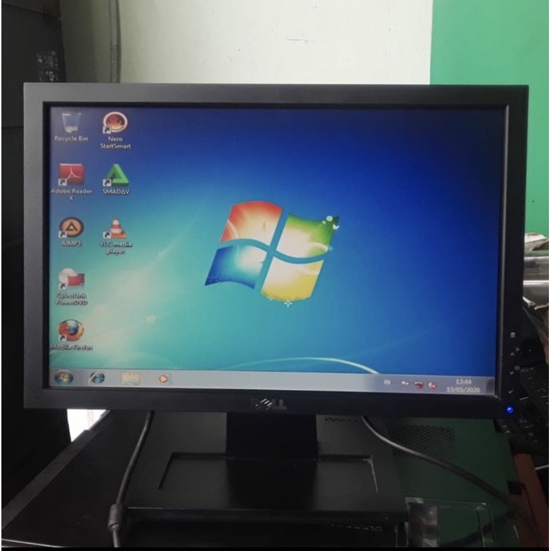 LCD MONITOR DELL 17inch WIDESCREEN LIKE NEW