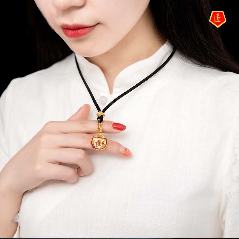 [Ready Stock]Fish Sinking Women's Gold Necklace Exquisite and Elegant Vintage