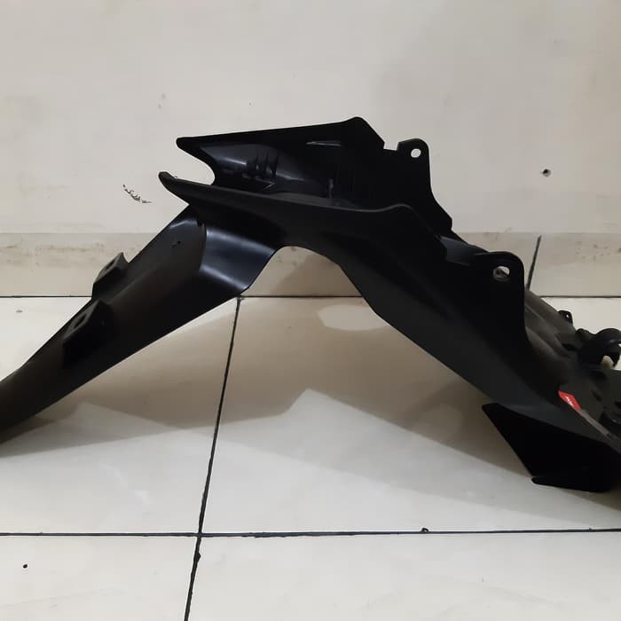 Spakbor Slebor Belakang Honda Vario 125 FI Lama Old ORI AHM 8010AKZR600