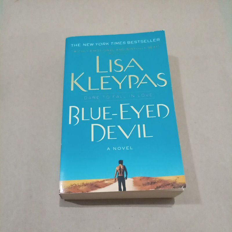 Novel Bahasa Inggris. LISA KLEYPAS. BLUE - EYED DEVIL